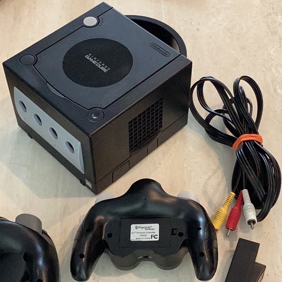 Nintendo GameCube Console & 4 Games Black Wireless Controller Ready To Play - Picture 7 of 16
